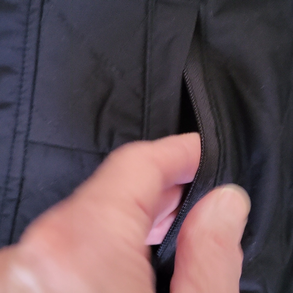 Athleta Toasty Buns Insulated Skirt -Black - 4 - Picture 3 of 7